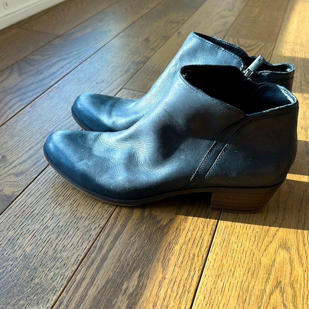 Lucky brand black leather ankle boots